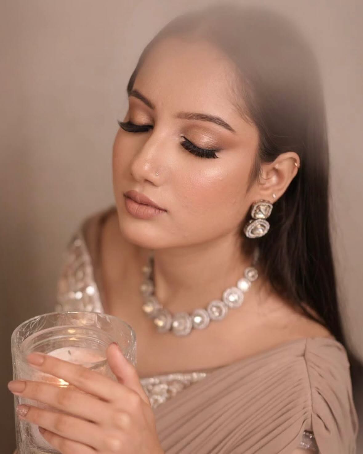 Waxing service for women at Meenakshi Beauty Salon Raipur